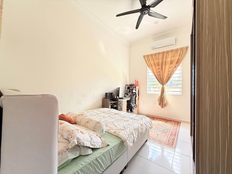 Rumah Berkembar untuk Dijual di Banting (Banting) - Akramin Firdaus Bin Mokhtar - PropertyGuru.com.my