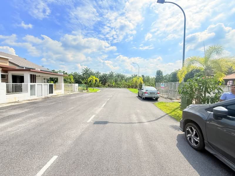 Rumah Berkembar untuk Dijual di Banting (Banting) - Akramin Firdaus Bin Mokhtar - PropertyGuru.com.my