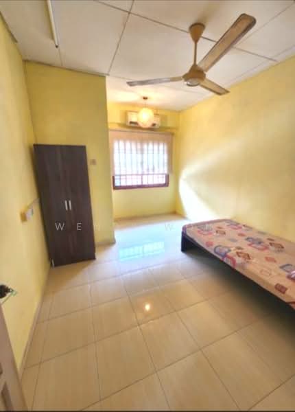 Rumah Teres 2 Tingkat untuk Disewa di Taman Mount Austin (Tebrau) - Wendy Wong - Bedroom - PropertyGuru.com.my