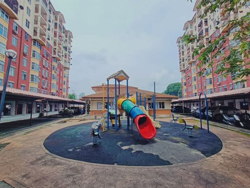 Pangsapuri untuk Dijual di Pangsapuri Sri Astana - Abid Sabarudin - Exterior - PropertyGuru.com.my