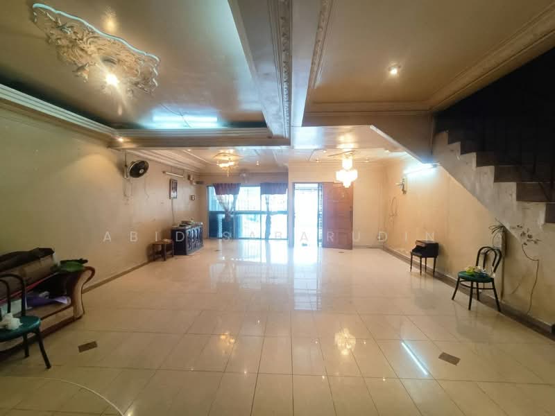Rumah Teres 2 Tingkat untuk Dijual di Taman Wahyu (Batu Caves) - Abid Sabarudin - Living Room - PropertyGuru.com.my