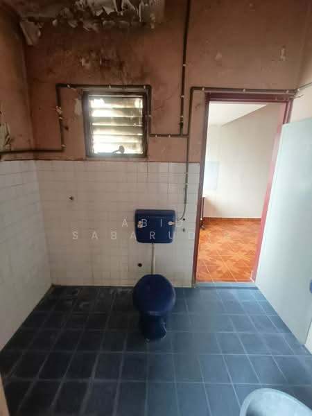 Rumah Teres 2 Tingkat untuk Dijual di Taman Wahyu (Batu Caves) - Abid Sabarudin - Bathroom - PropertyGuru.com.my