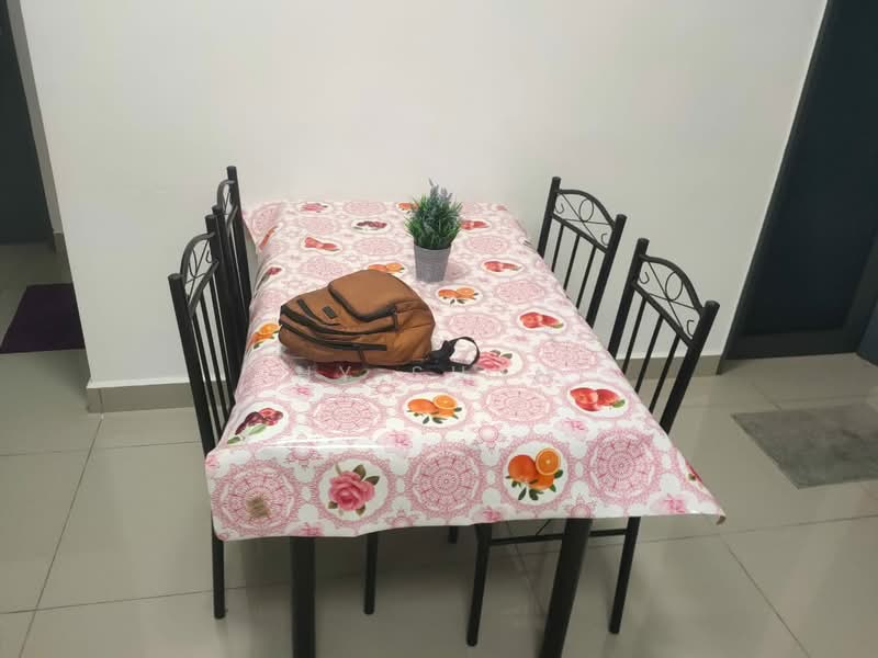 Servis Apartment untuk Disewa di Aera Residence - HY Sham - Dining Room - PropertyGuru.com.my