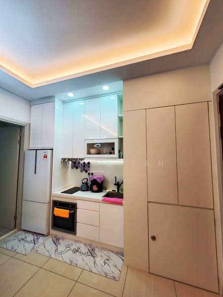 Kondominium untuk Disewa di The LIGHT COLLECTION II - Jerry Tan - Kitchen - PropertyGuru.com.my