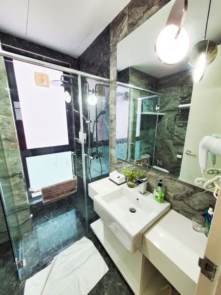 Kondominium untuk Disewa di The LIGHT COLLECTION II - Jerry Tan - Bathroom - PropertyGuru.com.my