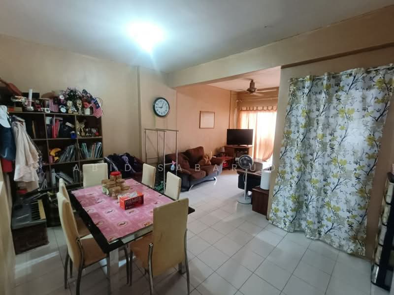 Pangsapuri untuk Dijual di Kristal Heights - Abid Sabarudin - Living Room - PropertyGuru.com.my
