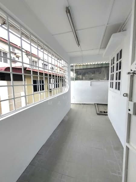2-storey Terraced House for Sale in Usj 9 (Subang Jaya) - Mohammad Din Majid - Corridor - PropertyGuru.com.my