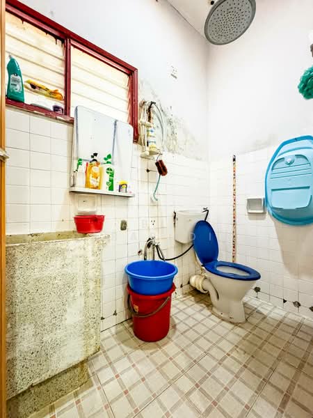 Rumah Bandar untuk Dijual di Taman Melati (Setapak) - Abid Sabarudin - Bathroom - PropertyGuru.com.my