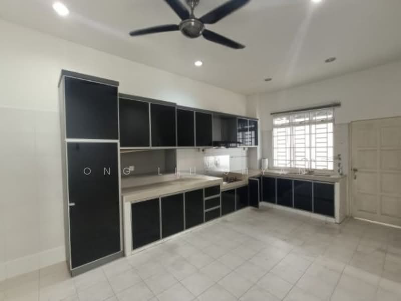 Semi-Detached House for Sale in Perling (Johor) - Ong Lih Shyan - Kitchen - PropertyGuru.com.my