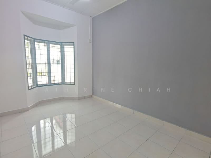 Terraced House for Sale in Taman Mengkibol (Kluang) - Catherine Chiah - Interior - PropertyGuru.com.my