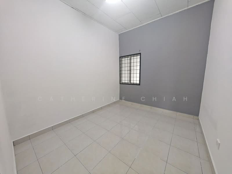 Terraced House for Sale in Taman Mengkibol (Kluang) - Catherine Chiah - Interior - PropertyGuru.com.my