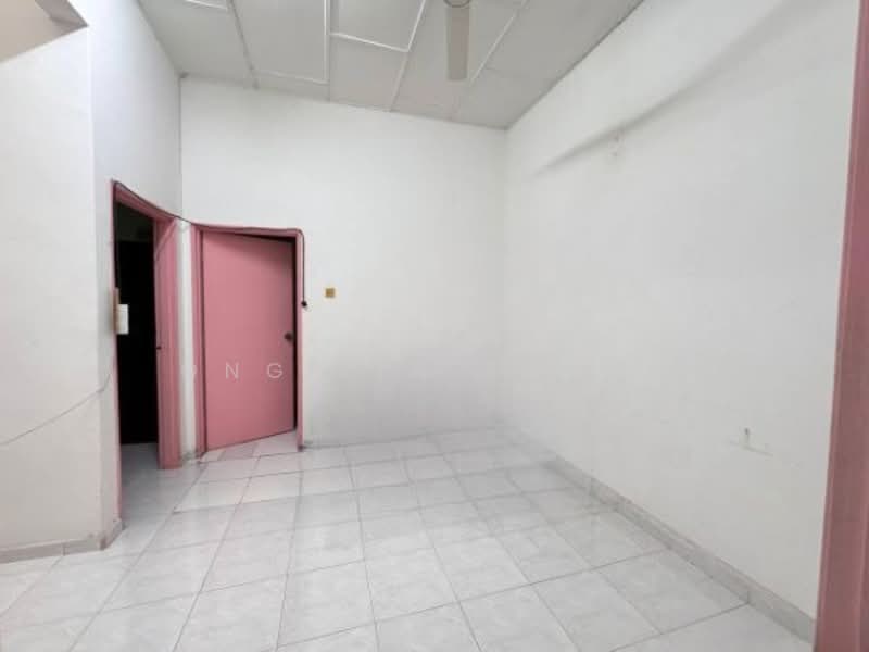 2-storey Terraced House for Sale in Taman Pulai Utama (Skudai) - Ong Lih Shyan - Interior - PropertyGuru.com.my