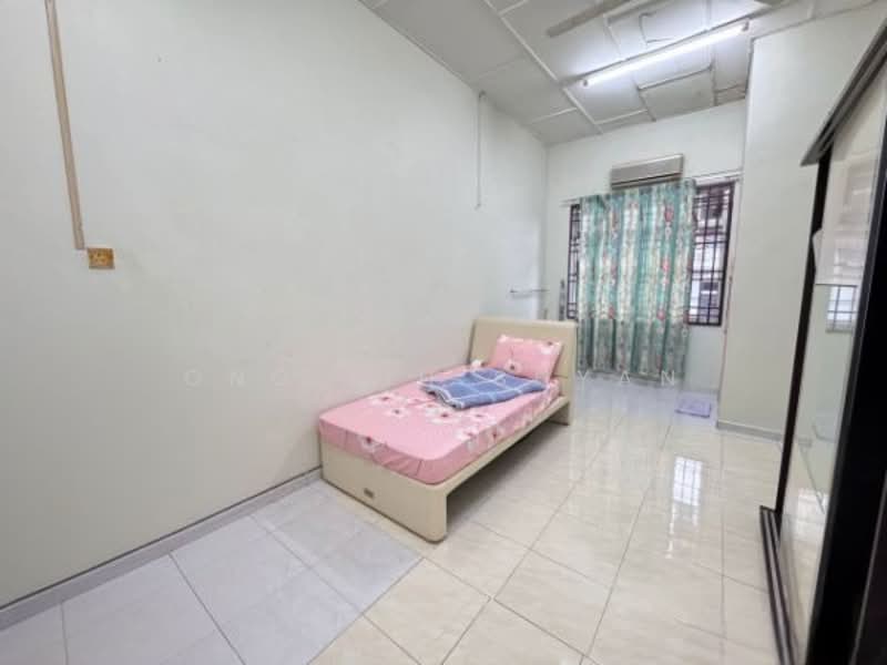 2-storey Terraced House for Sale in Taman Pulai Utama (Skudai) - Ong Lih Shyan - Bedroom - PropertyGuru.com.my