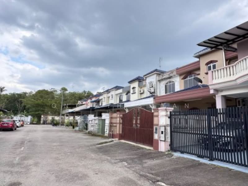 2-storey Terraced House for Sale in Taman Pulai Utama (Skudai) - Ong Lih Shyan - Exterior - PropertyGuru.com.my