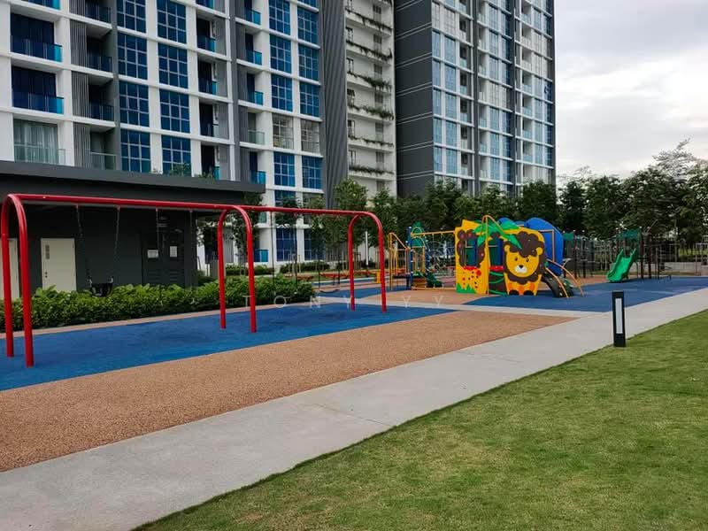 Condominium for Sale at Lakefront Residence - Tony YY - Exterior - PropertyGuru.com.my