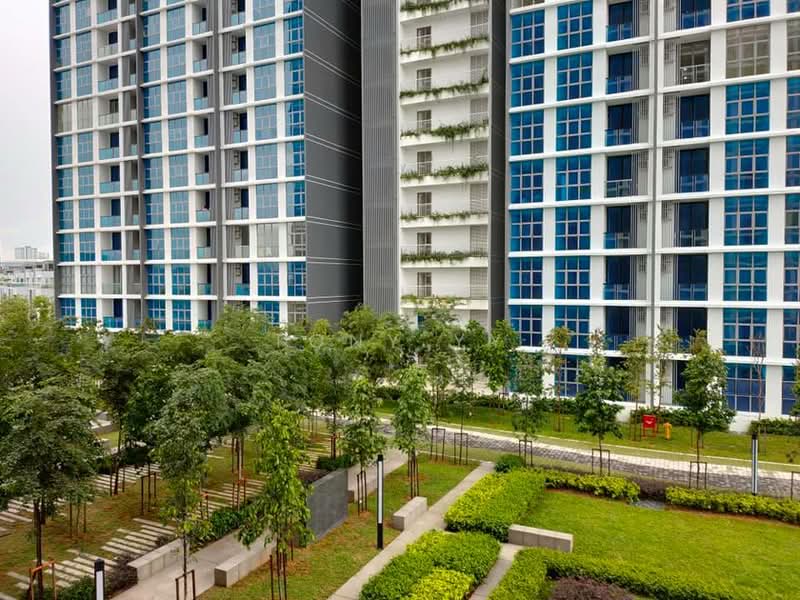 Condominium for Sale at Lakefront Residence - Tony YY - Exterior - PropertyGuru.com.my