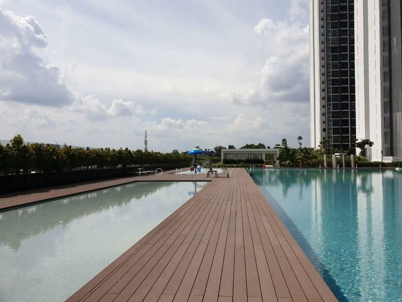 Condominium for Sale at Lakefront Residence - Tony YY - Exterior - PropertyGuru.com.my