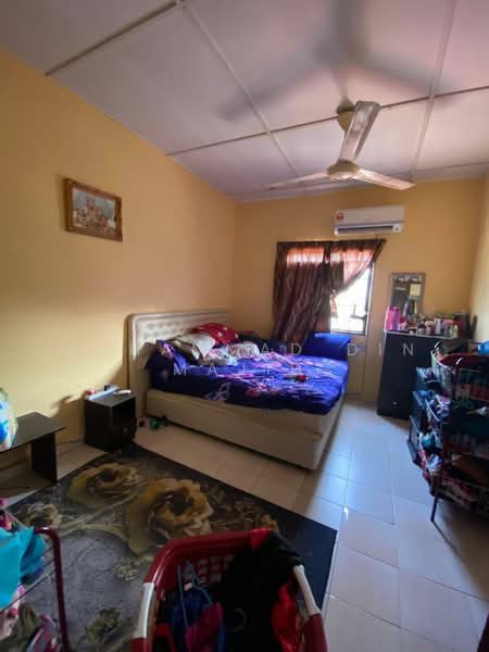 2-storey Terraced House for Sale in Usj 1 (Subang Jaya) - Mohammad Din Majid - Bedroom - PropertyGuru.com.my