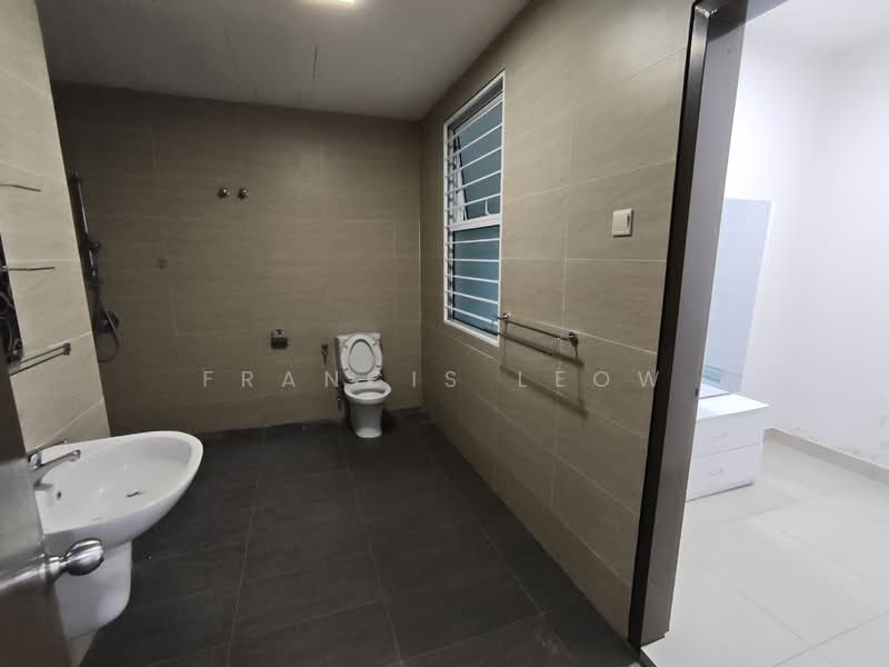 Semi-Detached House for Sale in Bandar Country Homes (Rawang) - Francis Leow - PropertyGuru.com.my
