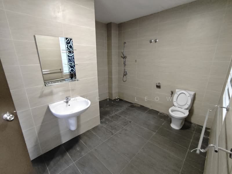 Semi-Detached House for Sale in Bandar Country Homes (Rawang) - Francis Leow - PropertyGuru.com.my