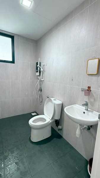 Servis Apartment untuk Disewa di MKH Boulevard II - Vincent Hiew - Bathroom - PropertyGuru.com.my