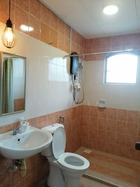 Rumah Kluster untuk Dijual di Bukit Rahman Putra (Sungai Buloh) - Eunice Lai - PropertyGuru.com.my