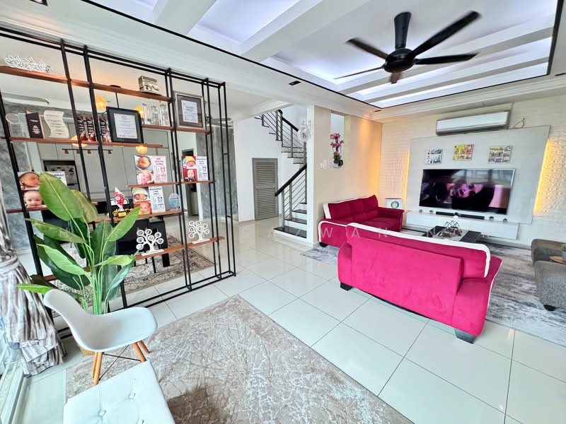 2-storey Terraced House for Sale in TTDI Grove (Kajang) - Herman Sazwan Nor Rahim - Living Room - PropertyGuru.com.my