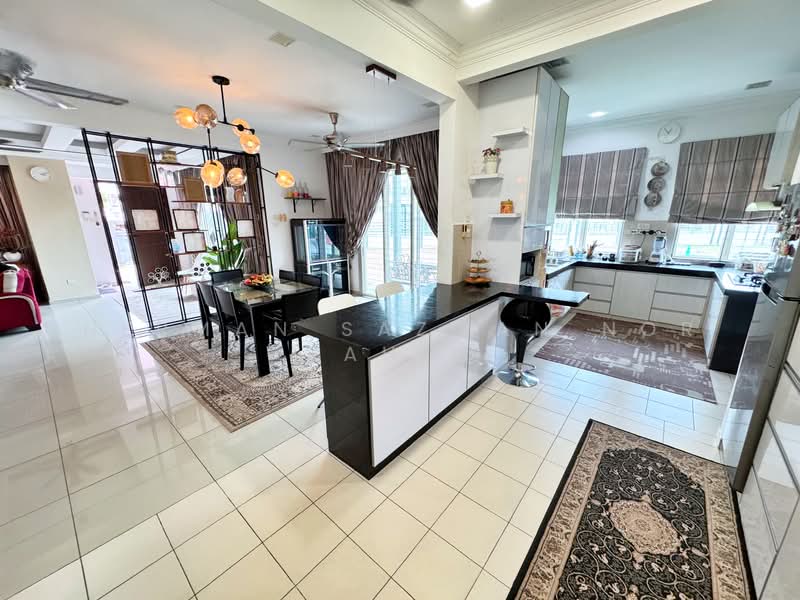 2-storey Terraced House for Sale in TTDI Grove (Kajang) - Herman Sazwan Nor Rahim - Kitchen - PropertyGuru.com.my