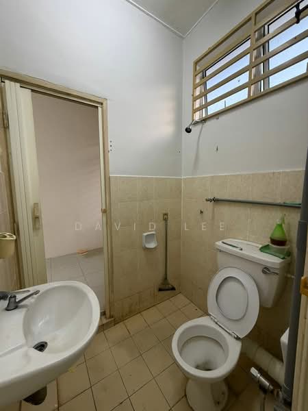 Rumah Teres 2 Tingkat untuk Dijual di Taman Bakap Indah (Sungai Bakap) - David Lee - Bathroom - PropertyGuru.com.my