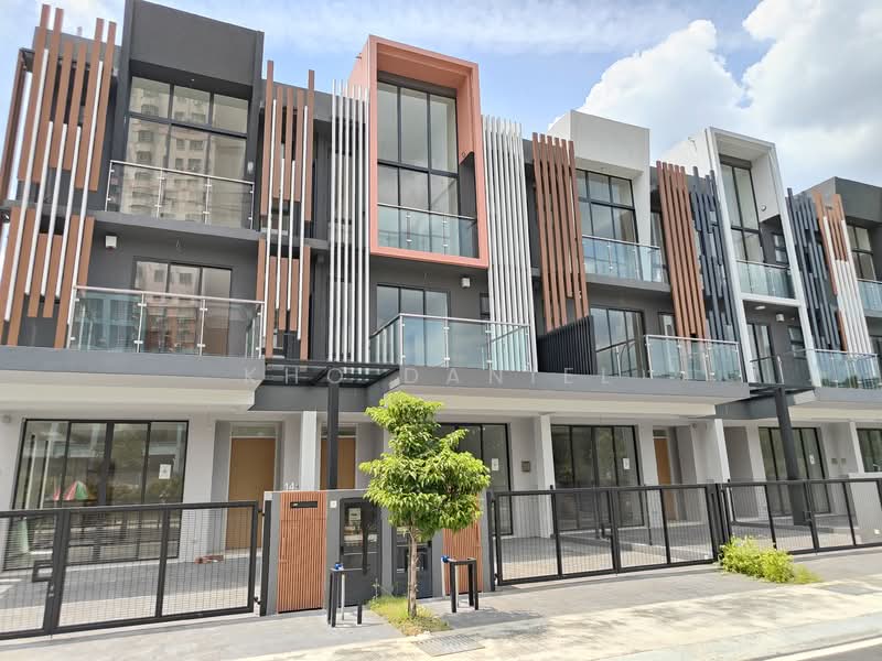 Rumah Teres 3 Tingkat untuk Disewa di BANDAR PUCHONG JAYA (Puchong) - Kho Daniel - Exterior - PropertyGuru.com.my