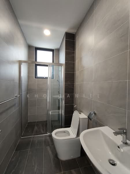 Rumah Teres 3 Tingkat untuk Disewa di BANDAR PUCHONG JAYA (Puchong) - Kho Daniel - Bathroom - PropertyGuru.com.my