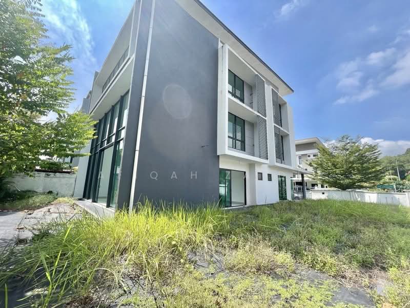 Zero-Lot Bungalow for Sale in Taman Puncak Perdana (Shah Alam) - Afiqah zaidi - PropertyGuru.com.my