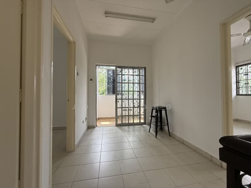 Rumah Teres untuk Disewa di Bandar Bukit Puchong (Puchong) - Joey Wong - Balcony - PropertyGuru.com.my