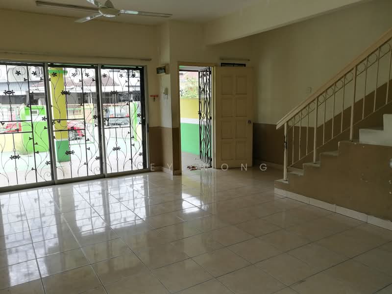 Terraced House for Rent in Bandar Bukit Puchong (Puchong) - Joey Wong - Living Room - PropertyGuru.com.my