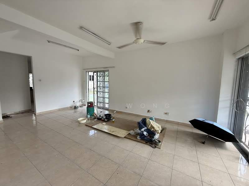 Rumah Teres untuk Disewa di Bandar Bukit Puchong (Puchong) - Joey Wong - Living Room - PropertyGuru.com.my