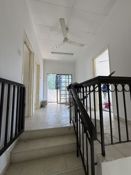Rumah Teres untuk Disewa di Bandar Bukit Puchong (Puchong) - Joey Wong - Corridor - PropertyGuru.com.my