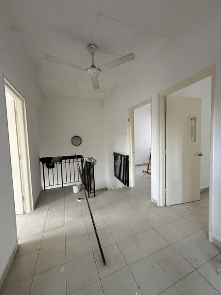 Rumah Teres untuk Disewa di Bandar Bukit Puchong (Puchong) - Joey Wong - Corridor - PropertyGuru.com.my