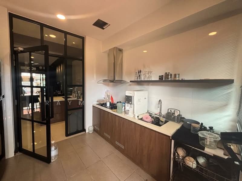 3-storey Terraced House for Sale in Taman Taynton View (Cheras) - Raymond Chong - Kitchen - PropertyGuru.com.my