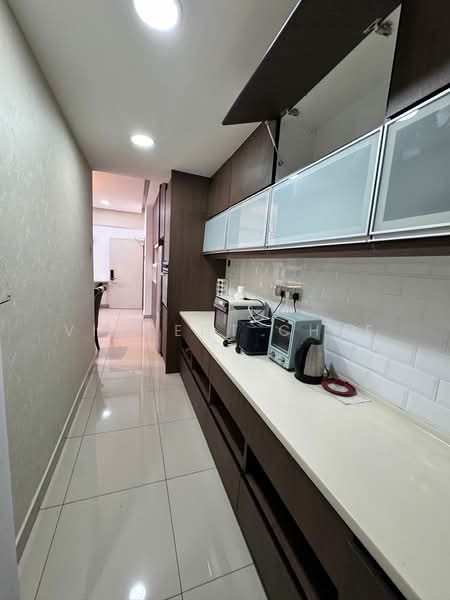 Kondominium untuk Disewa di Residence 8 - Vincent Chye - Kitchen - PropertyGuru.com.my