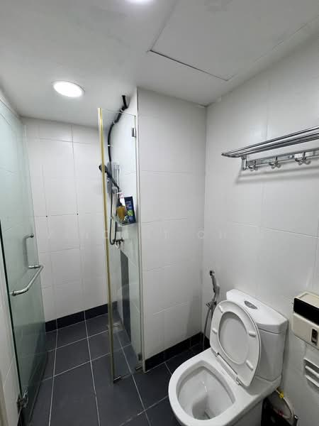 Kondominium untuk Disewa di Residence 8 - Vincent Chye - Bathroom - PropertyGuru.com.my