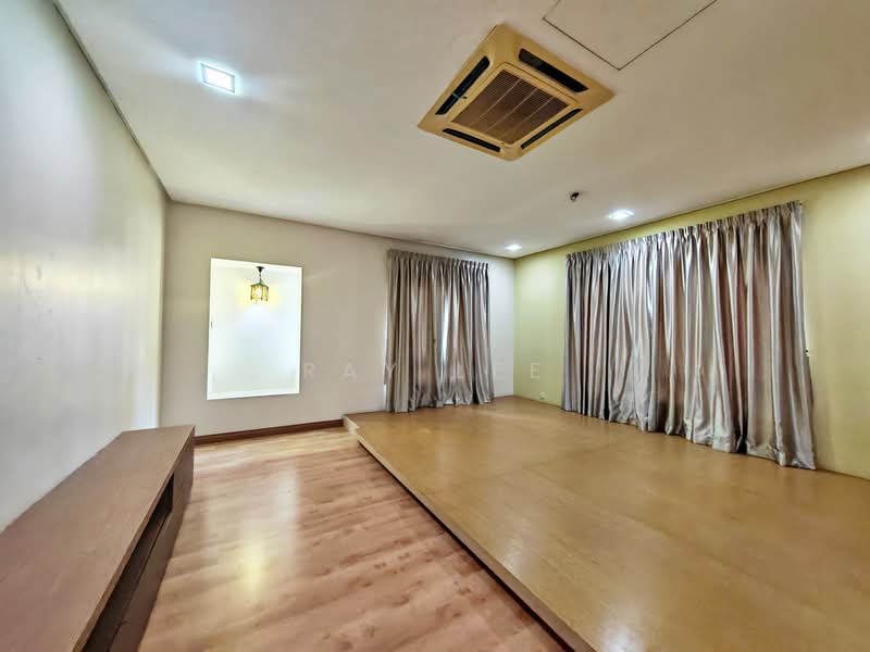 Bungalow for Rent in Petaling Jaya (Selangor) - Ray Lee - Living Room - PropertyGuru.com.my
