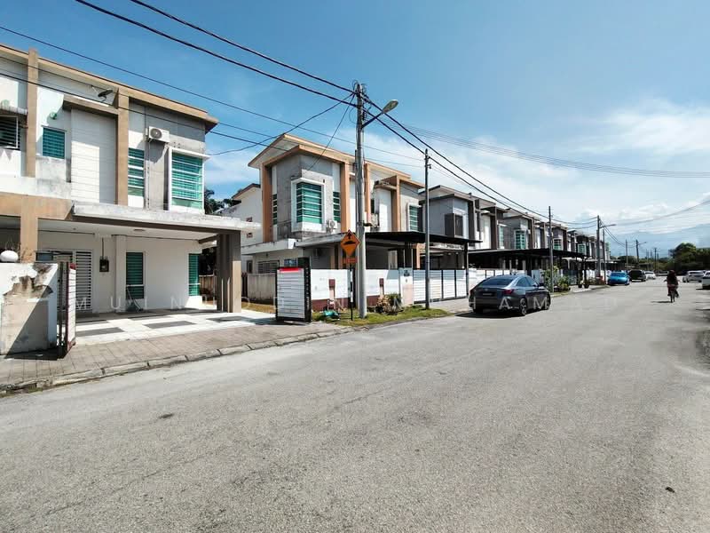 Semi-Detached House for Rent in Ipoh (Perak) - Muinuddin Muhamad - Exterior - PropertyGuru.com.my
