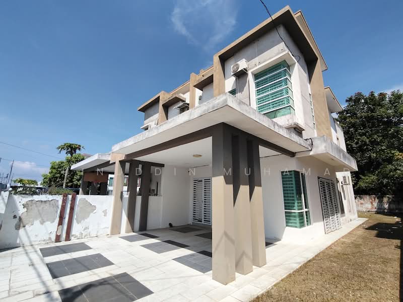 Semi-Detached House for Rent in Ipoh (Perak) - Muinuddin Muhamad - Exterior - PropertyGuru.com.my