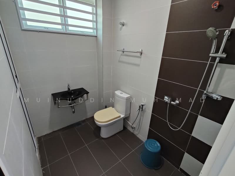 Semi-Detached House for Rent in Ipoh (Perak) - Muinuddin Muhamad - Bathroom - PropertyGuru.com.my