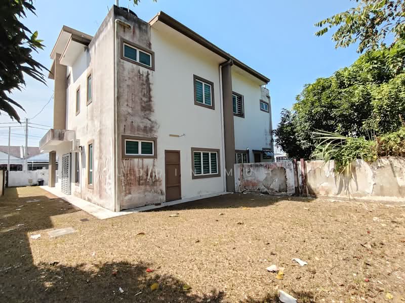 Semi-Detached House for Rent in Ipoh (Perak) - Muinuddin Muhamad - Exterior - PropertyGuru.com.my