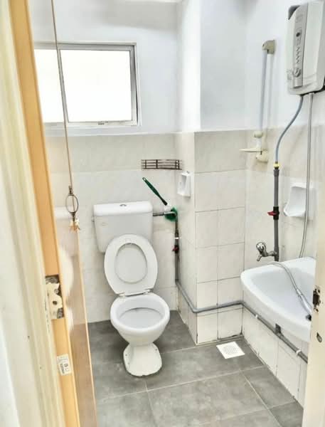 Apartment for Rent at Flora Damansara Apartment - Miza Abdullah - Bathroom - PropertyGuru.com.my