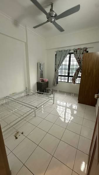 Condominium for Rent at Vista Millennium Condominium - Miza Abdullah - Bedroom - PropertyGuru.com.my