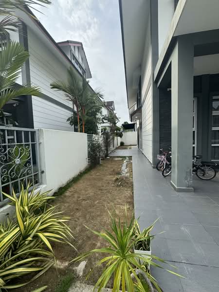 Rumah Berkembar untuk Dijual di Taman Ekoflora (Johor Bahru) - Albee Liew - PropertyGuru.com.my