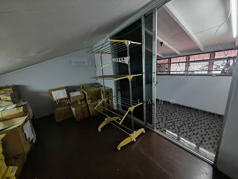 1-storey Terraced House for Sale in Kepong Baru (Kepong) - Valerie Tang - Balcony - PropertyGuru.com.my