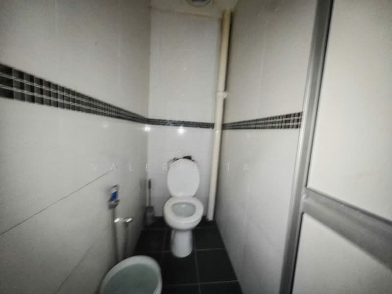 1-storey Terraced House for Sale in Kepong Baru (Kepong) - Valerie Tang - Bathroom - PropertyGuru.com.my